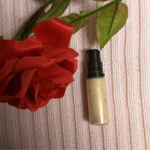 Mac Glittershimmer in "ASTRAL RAYS"