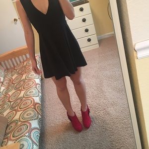 Meet your Posher, Noelle