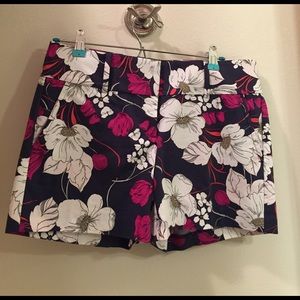 Ann Taylor floral shorts signature style