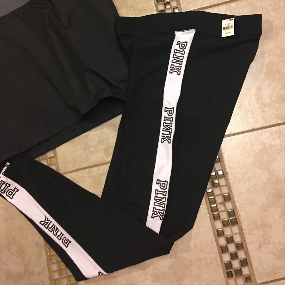 VS PINK ANORAK And leggings - Picture 3 of 3