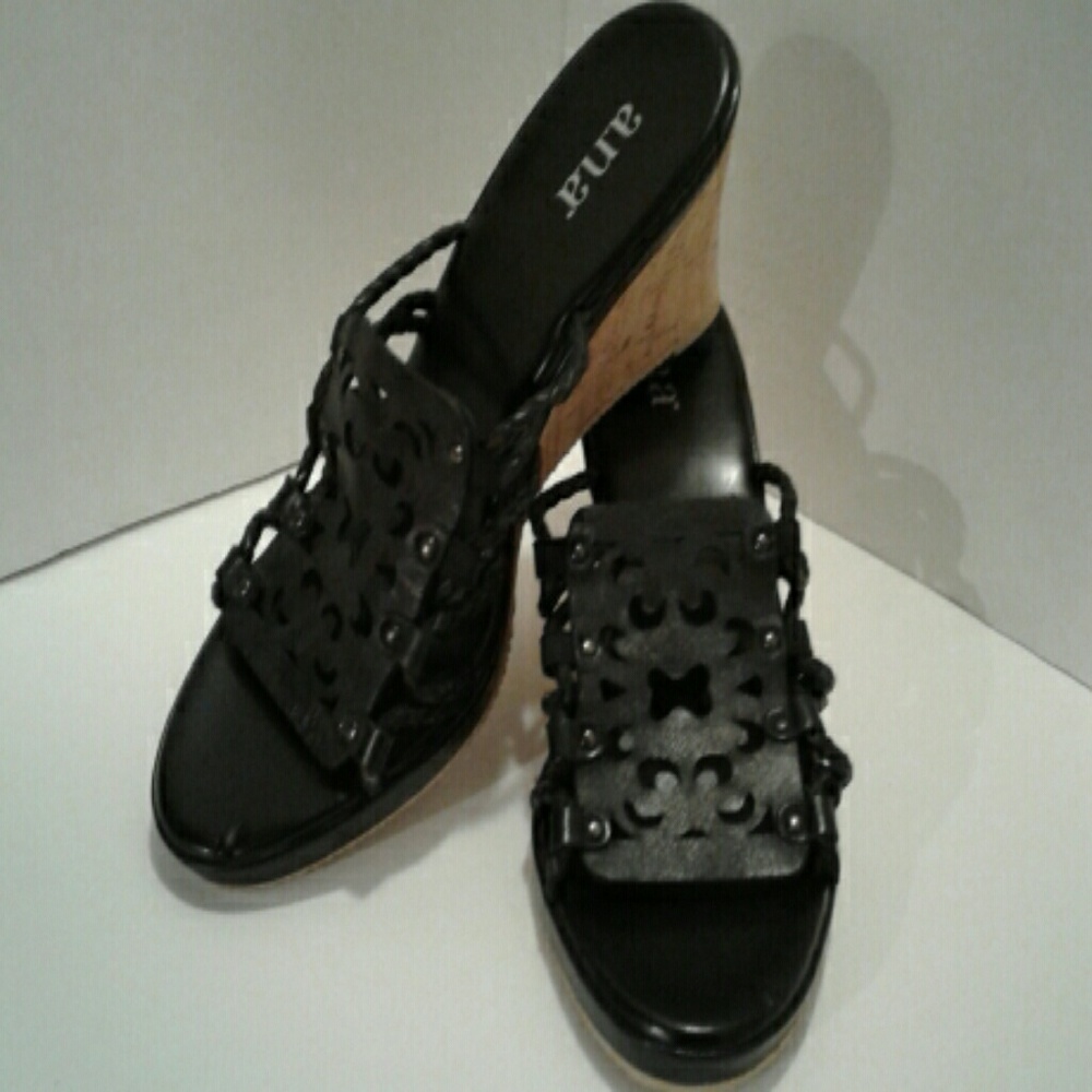 a.n.a black open toe size 8 1/2