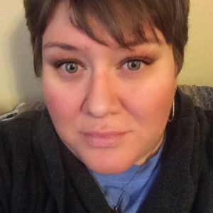 Meet your Posher, Carrie