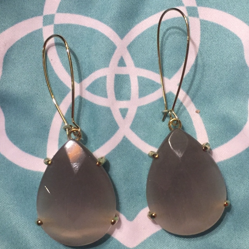 Kendra Scott Allison earrings. 2.5 inches long.