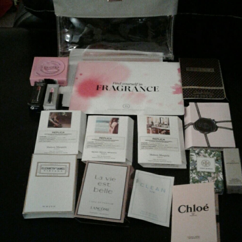 25 piece fragrance,lipstick,skin & haircare sample
