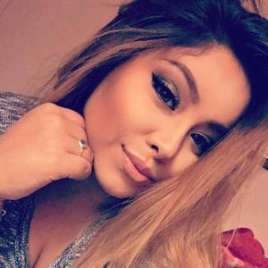 Meet your Posher, Dalia