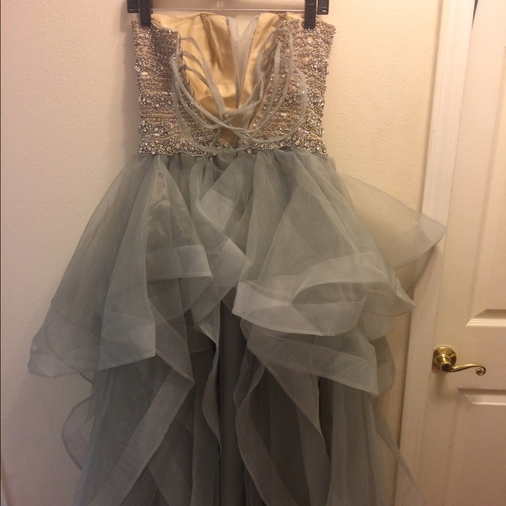 PROM DRESS! - Picture 4 of 4