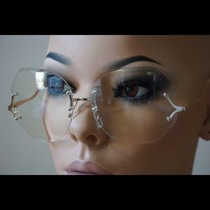 LAST ONE! Vintage oversized clear sunglasses