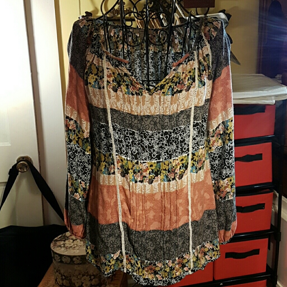 Beautiful tunic...