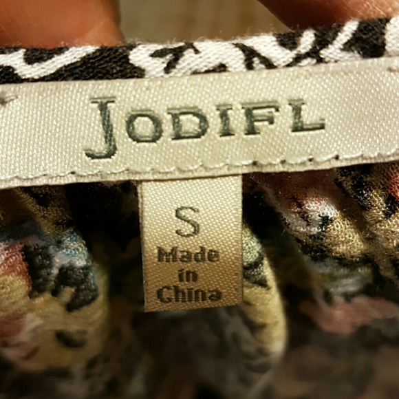 Beautiful tunic... - Picture 4 of 4