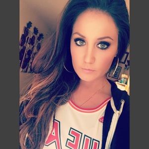 Meet your Posher, Katelyn