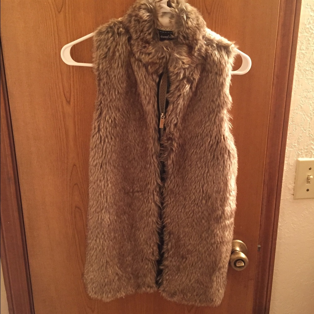 Fur sweater vest