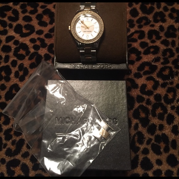 Michael kors watch - Picture 5 of 6