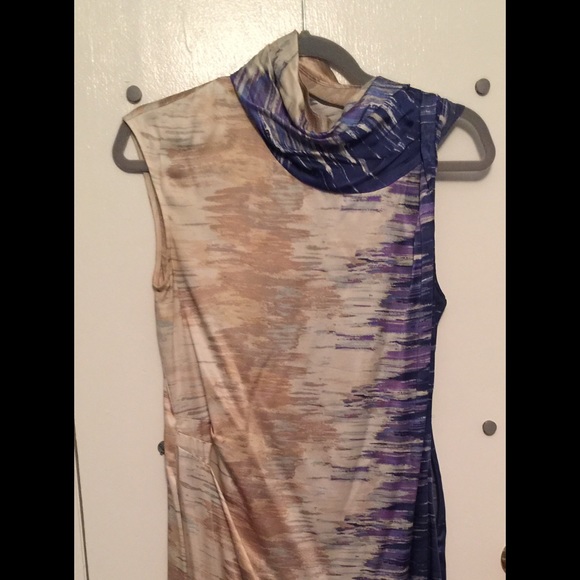 BCBGMaxAzria Dresses & Skirts - BCBG MaxAzria silk dress BCBGMaxAzria Dresses & Skirts - BCBG MaxAzria silk dress