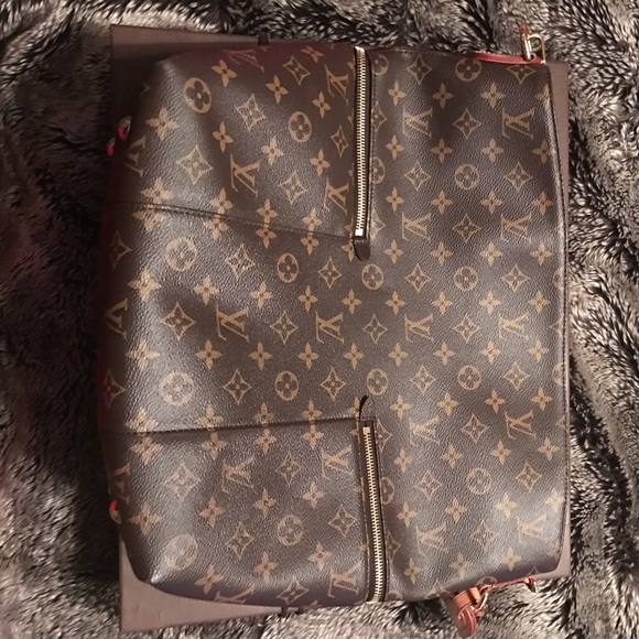 ❌SOLD❌Louis Vuitton Mélie - Picture 2 of 6