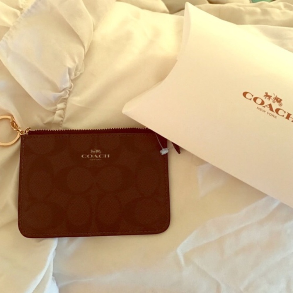 Coach coin purse 👛