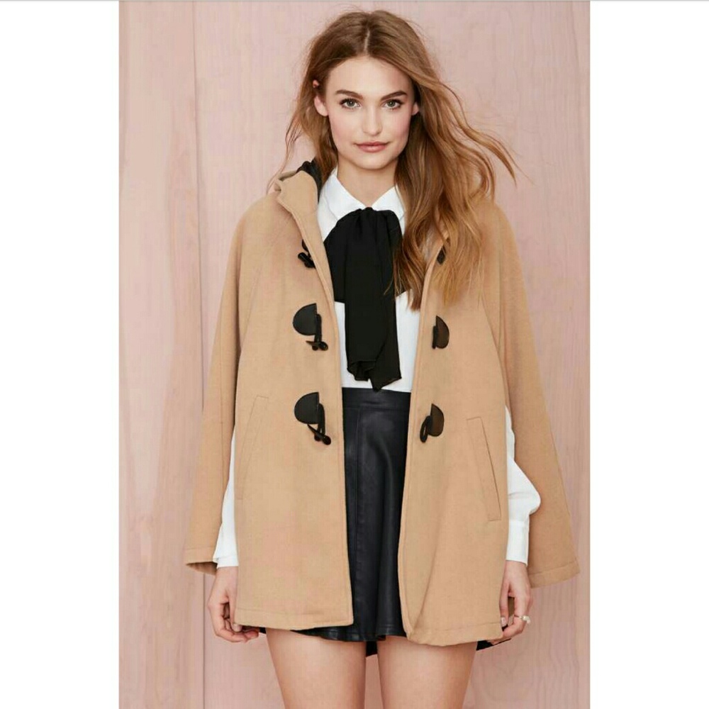 Beautiful Camel Cape Coat M