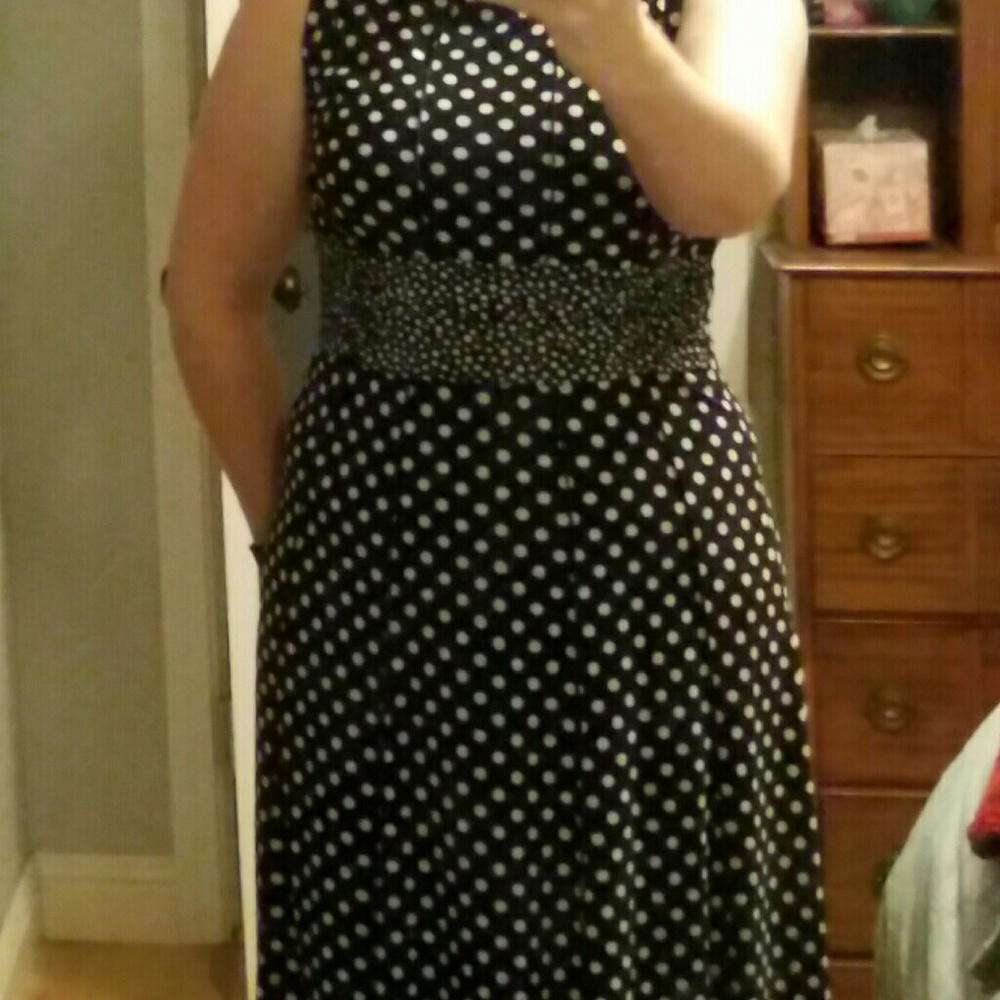 Reposh. Super cute black and white dress