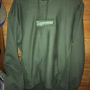 Size xl olive box logo