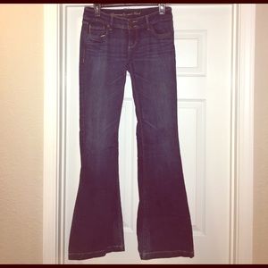 Abercrombie and Fitch skinny flare medium wash 4R
