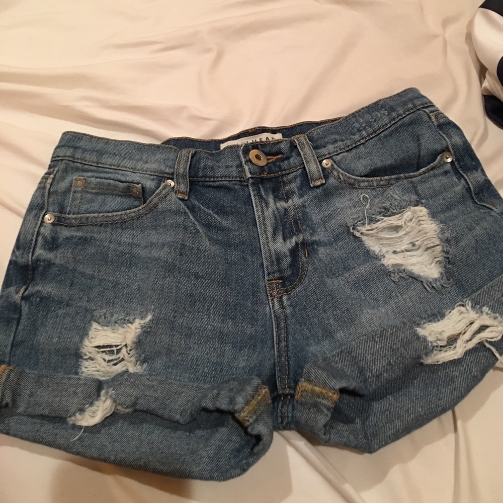 Bullhead high wasted shorts