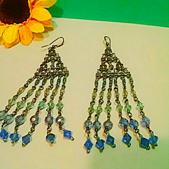 2 Gorgeous Pairs of Long Dangling Earrings - Picture 4 of 4