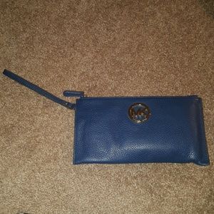MK NAVY BLUE AND GOLD LARGE WRISTLET