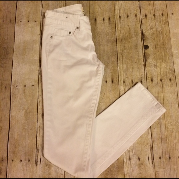 indigo rein white jeans