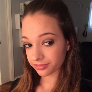 Meet your Posher, Sasha