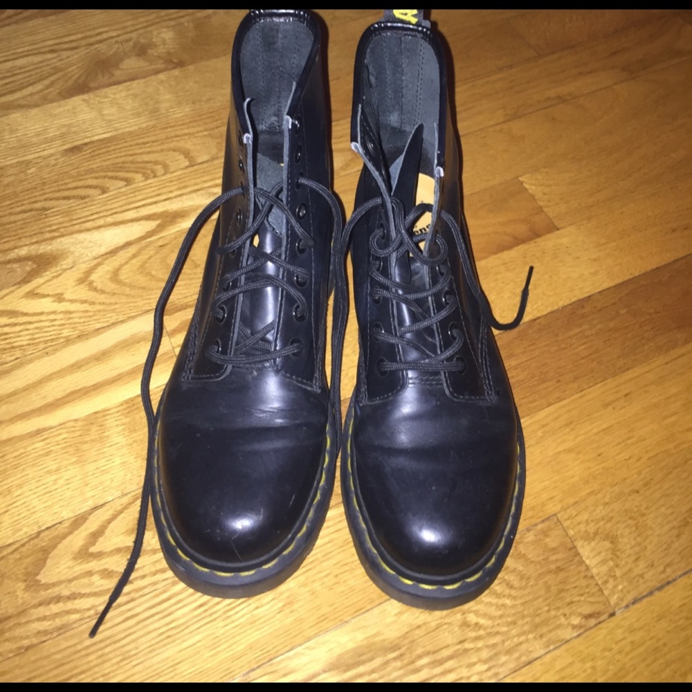 Dr. Martens size 8 Womens