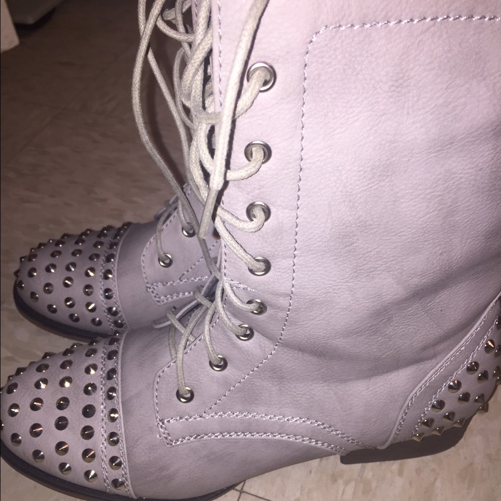 Boots - Picture 2 of 3
