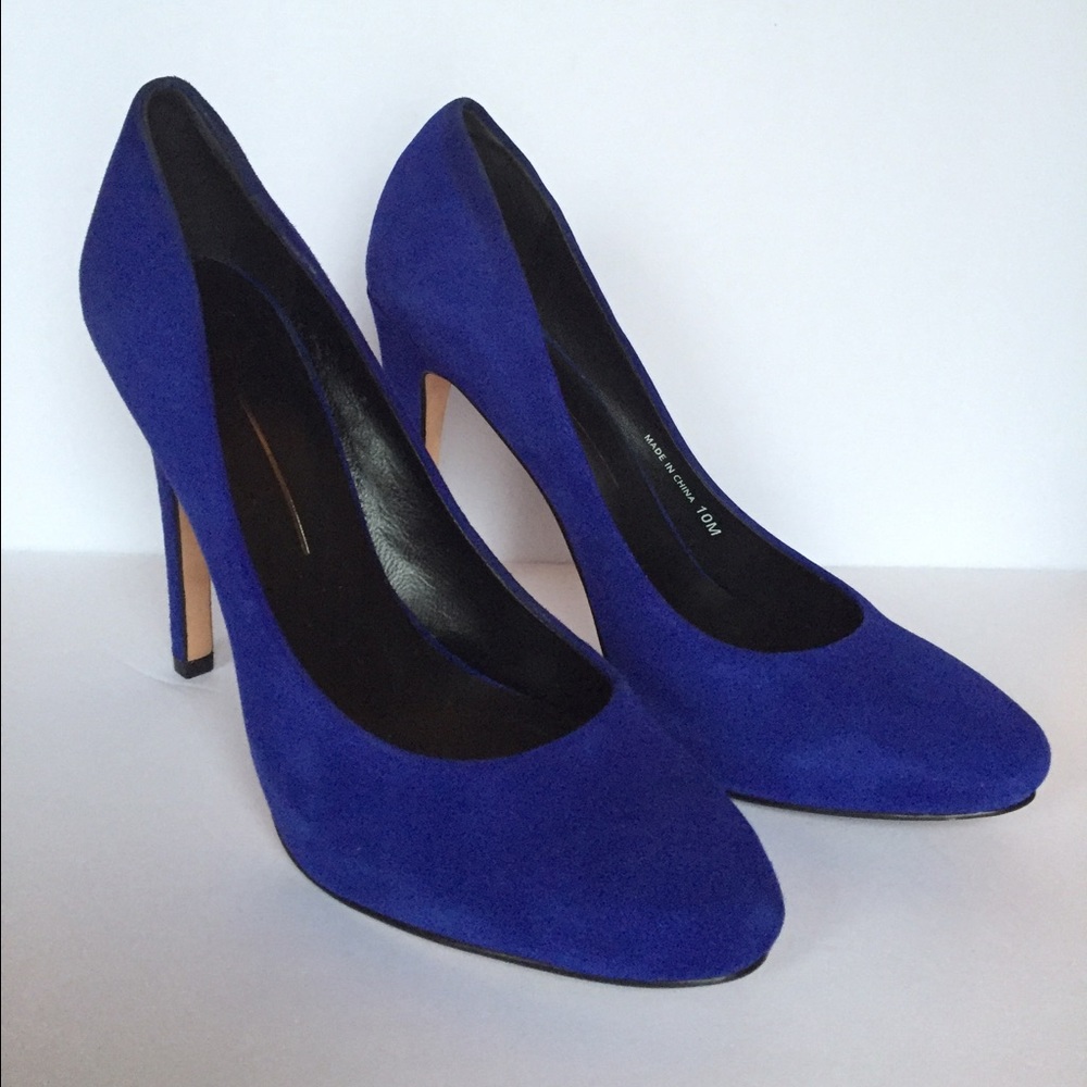 Dolce Vita Blue Suede Pumps