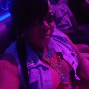 Meet your Posher, Cassandra