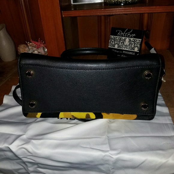 Authentic MK Hamilton - Picture 4 of 4