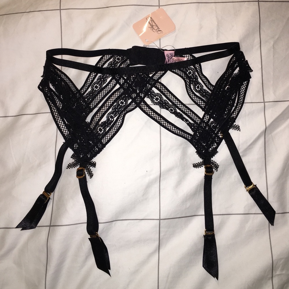 Agent provocateur size 2 Garter belt