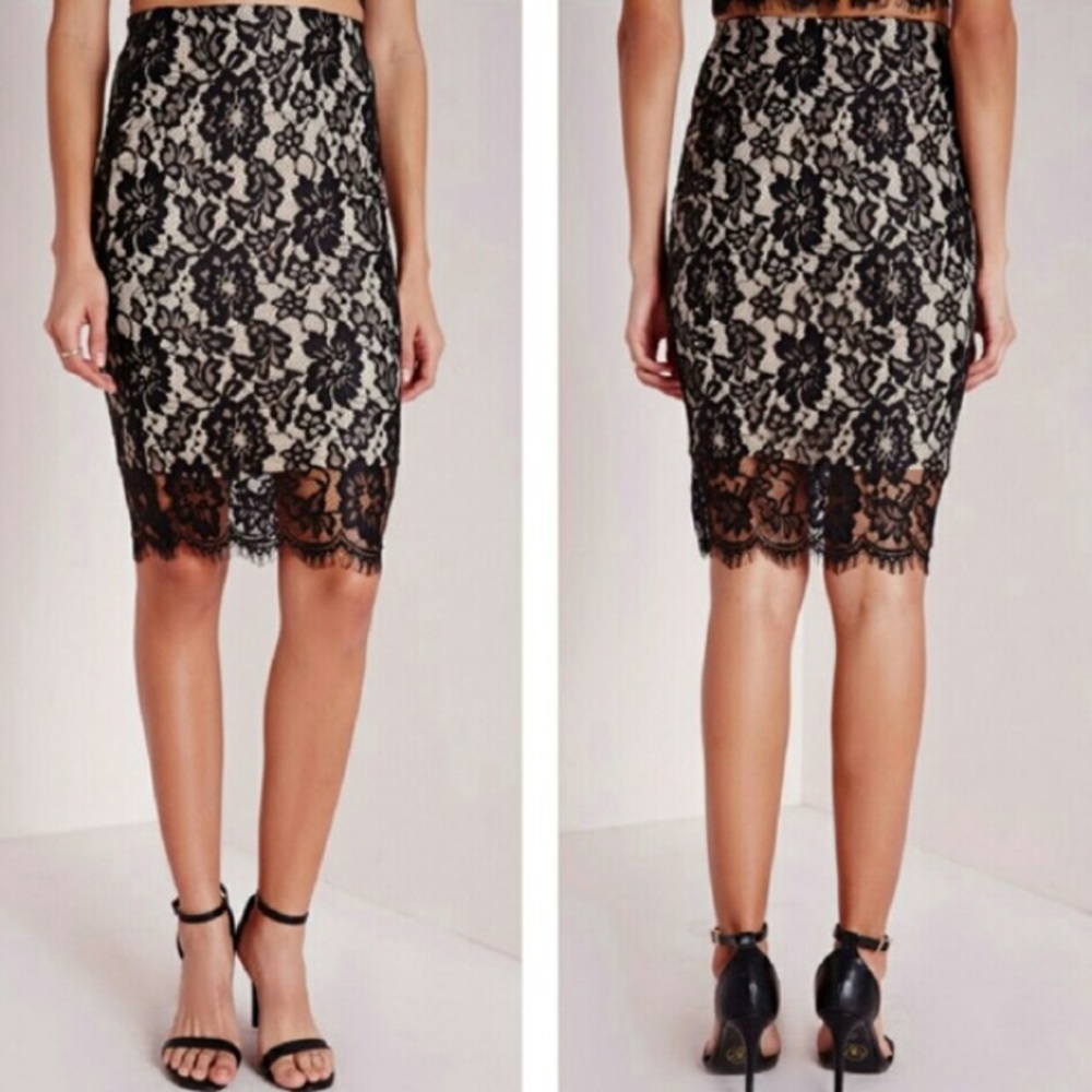 MISSGUIDED Black lace skirt
