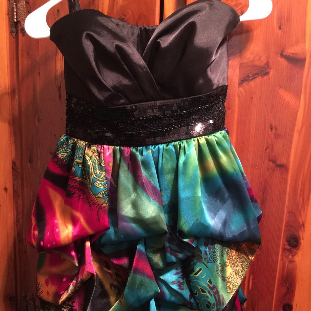 Cute cocktail dress!