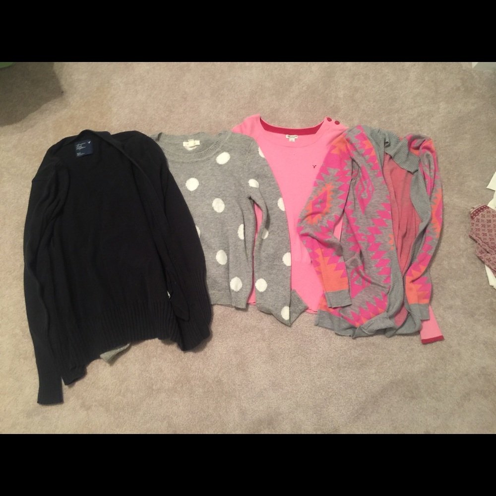 Sweaters/cardigans