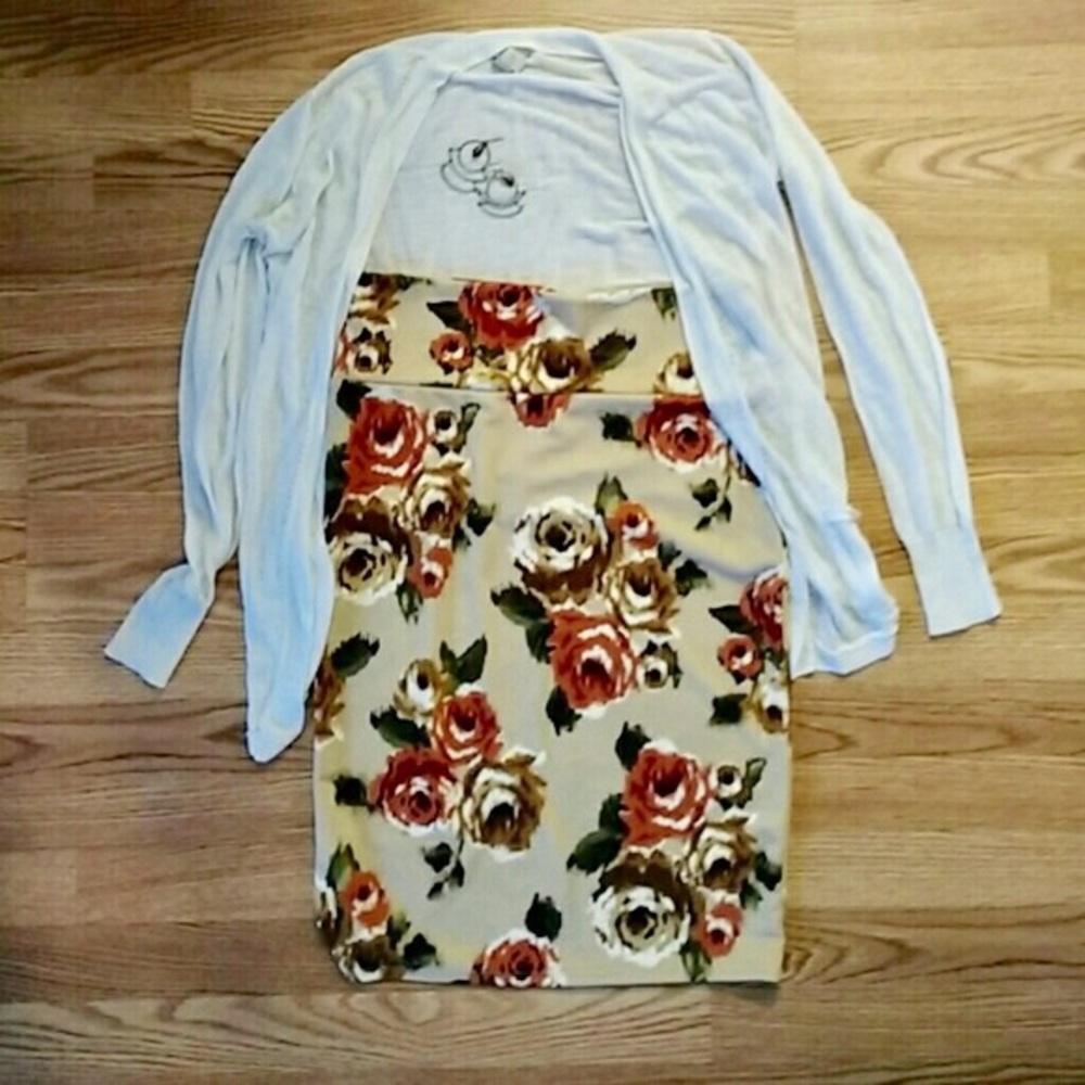 NWT tan floral lularoe Cassie small pencil skirt