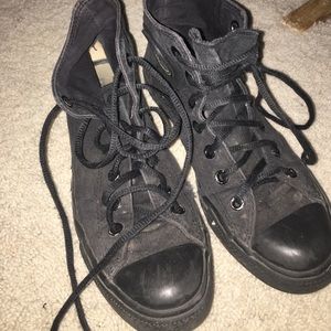 BLACK ON BLACK hightop converse