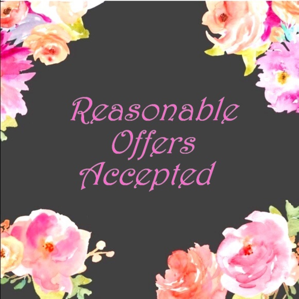 🌺 Accepting All Reasonable Offers 🌺