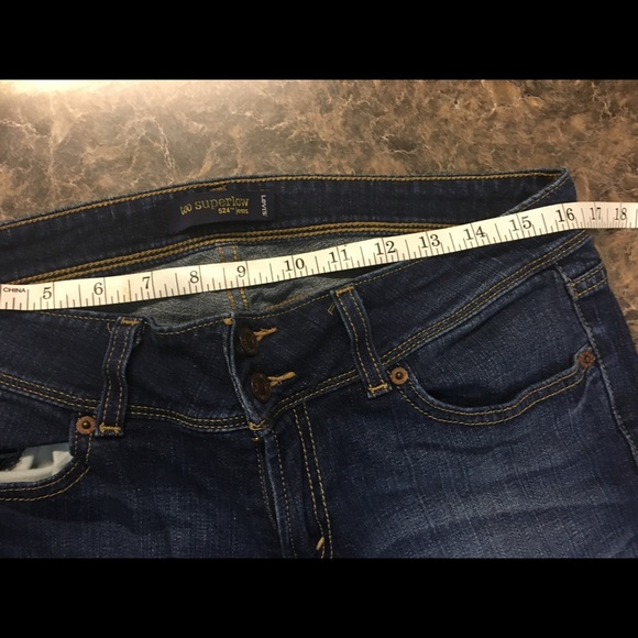 sold!!!524 Dark blue wash Levi's skinny jean - Picture 8 of 8