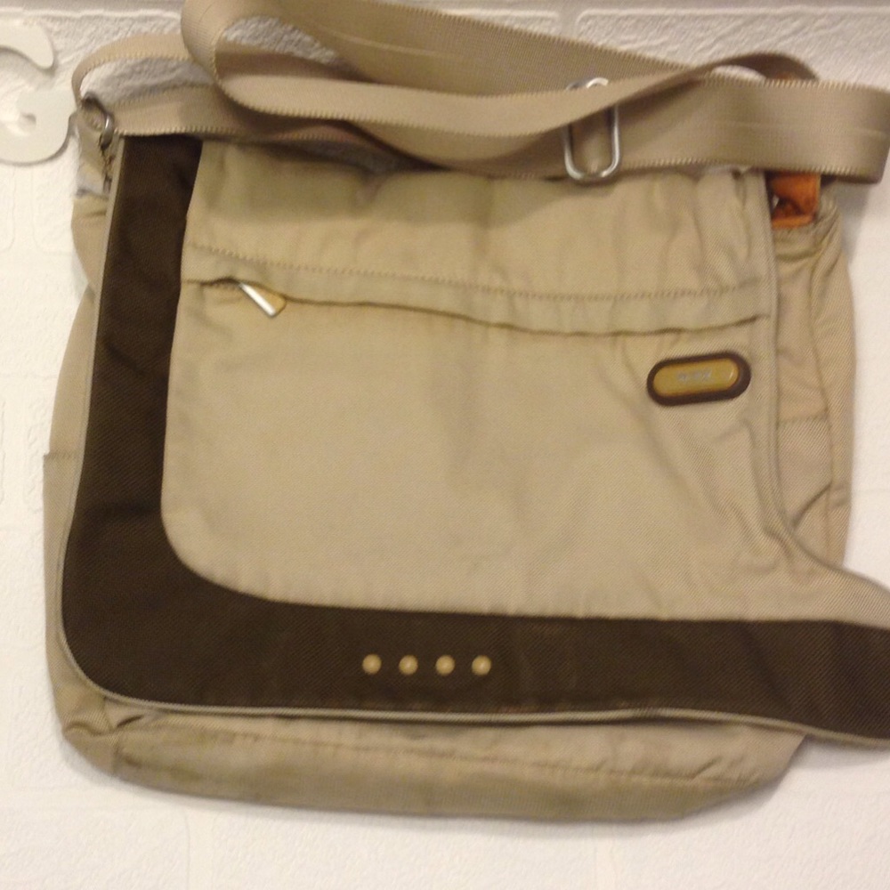 Used tumi messenger bag