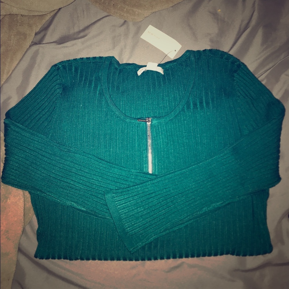 Blue half sleeve sweater