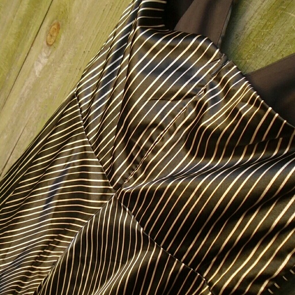 Formal halter dress - Picture 3 of 4