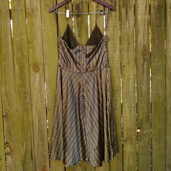 Formal halter dress - Picture 4 of 4