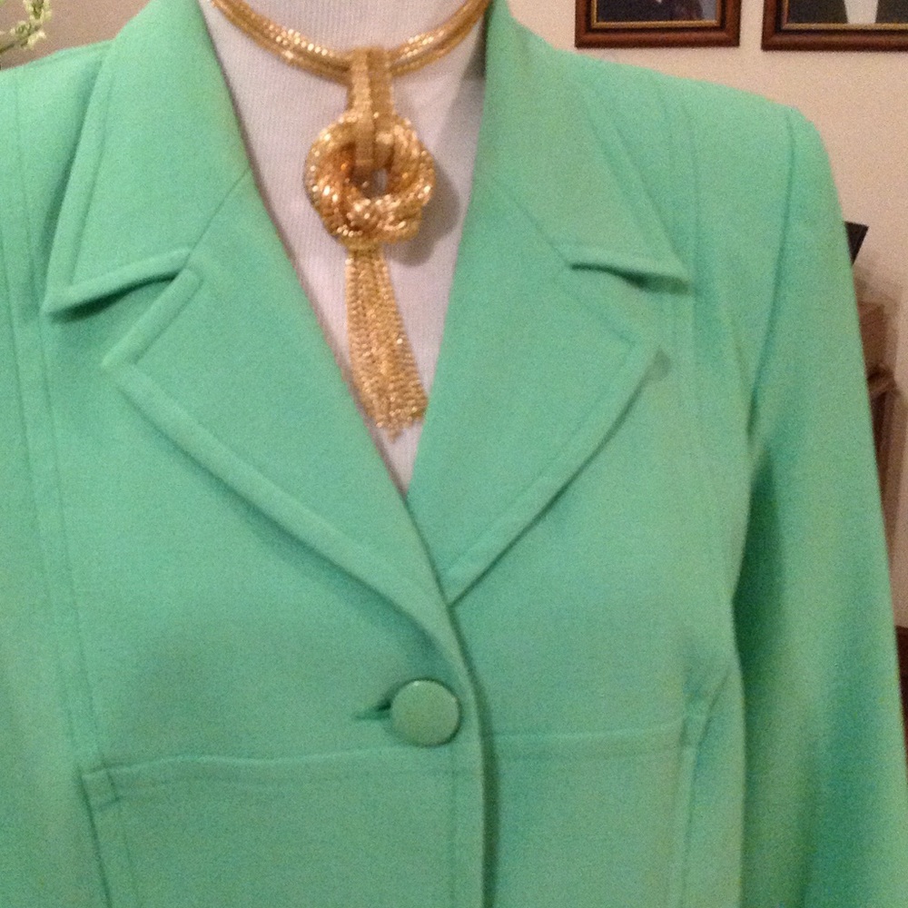 Spring Jacket - Picture 3 of 4