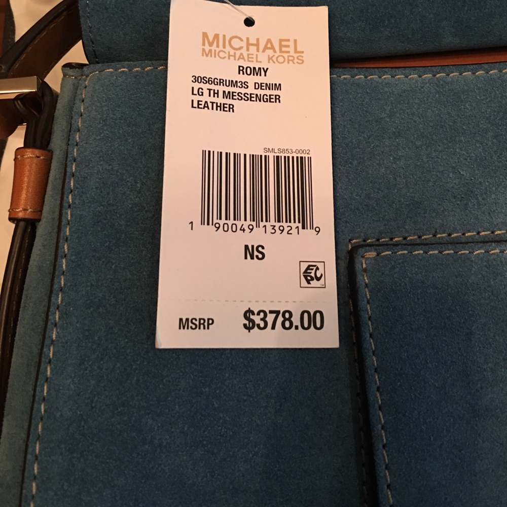 Michael Kors Romy light messenger bag - Picture 4 of 8