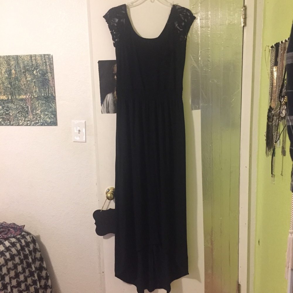 High-Low Maxi Dress with Lace cap sleeves