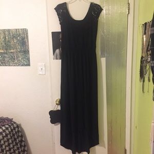 High-Low Maxi Dress with Lace cap sleeves