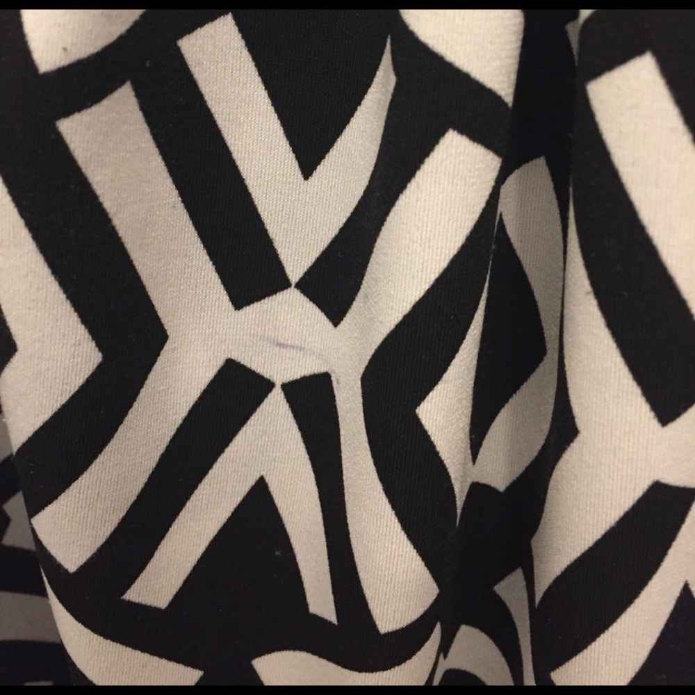 Calvin Klein sleeveless blouse - Picture 5 of 5